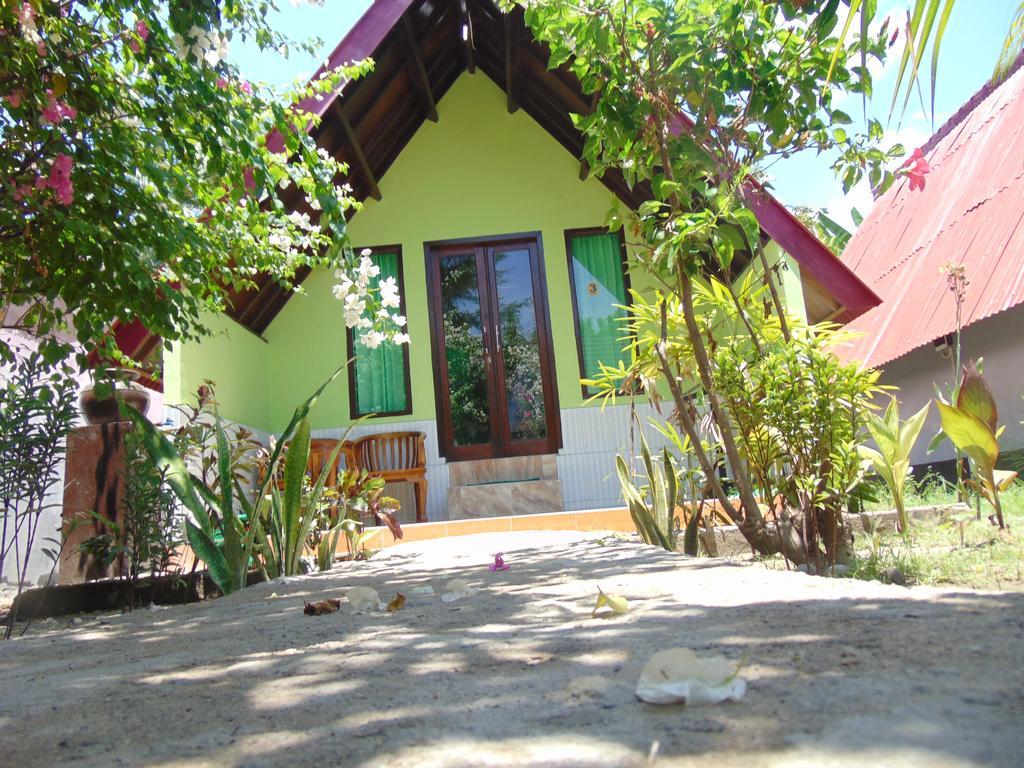 Brother Bungalow Gili Trawangan Exterior photo
