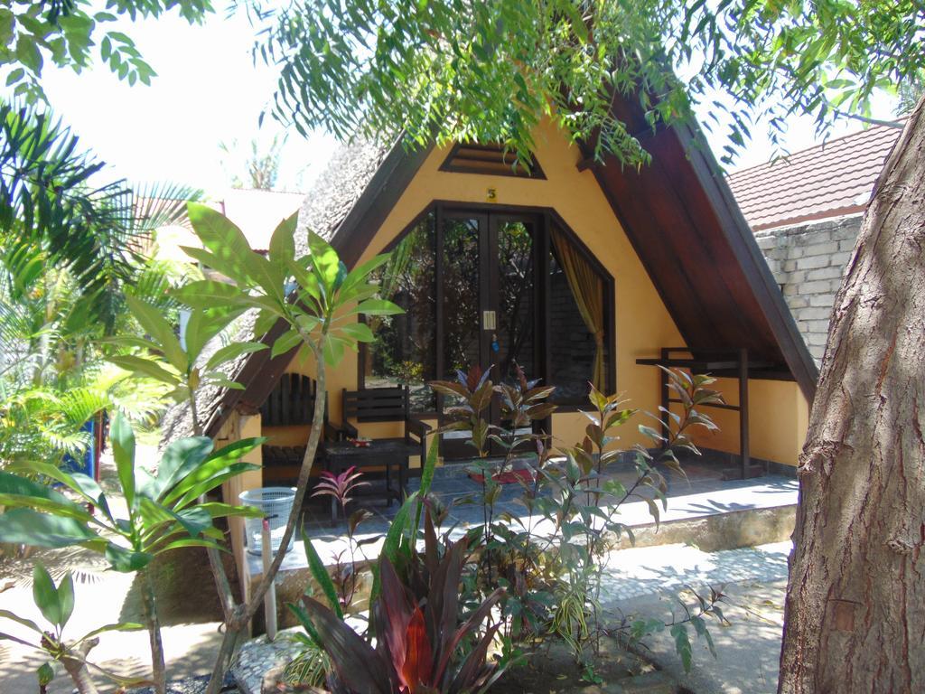 Brother Bungalow Gili Trawangan Exterior photo