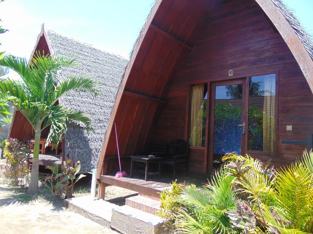 Brother Bungalow Gili Trawangan Exterior photo